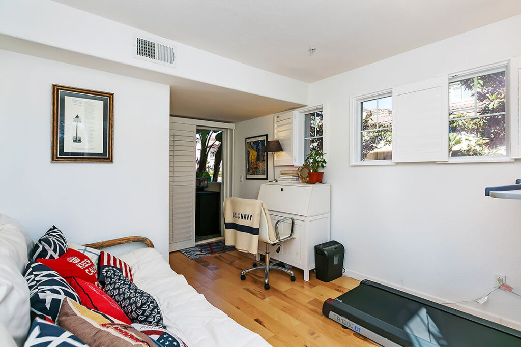 San Diego Real Estate | 2187 Historic Decatur 42